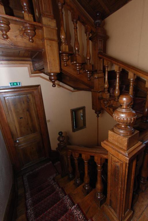 Chateau Le Mialaret Neuvic  Ngoại thất bức ảnh